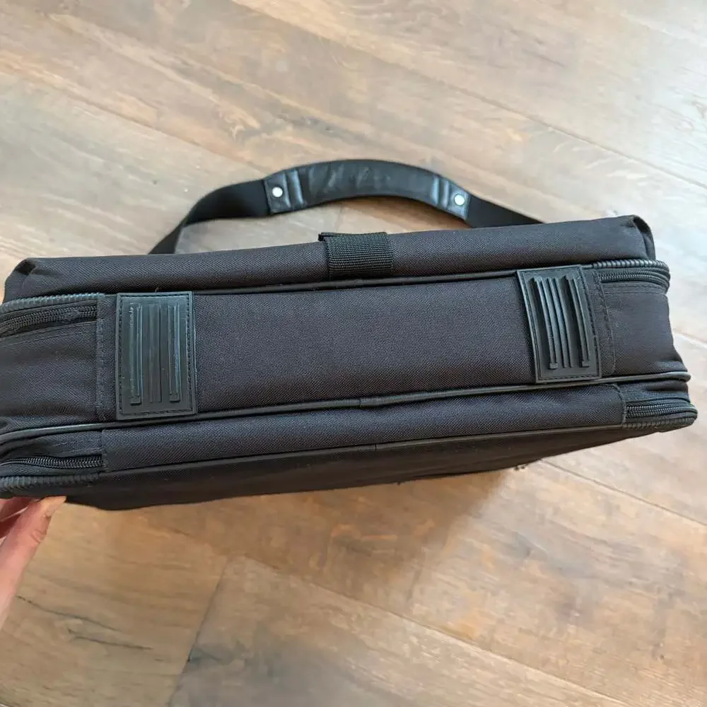 Samsonite Black Nylon Laptop Briefcase Business Travel Messenger Bag